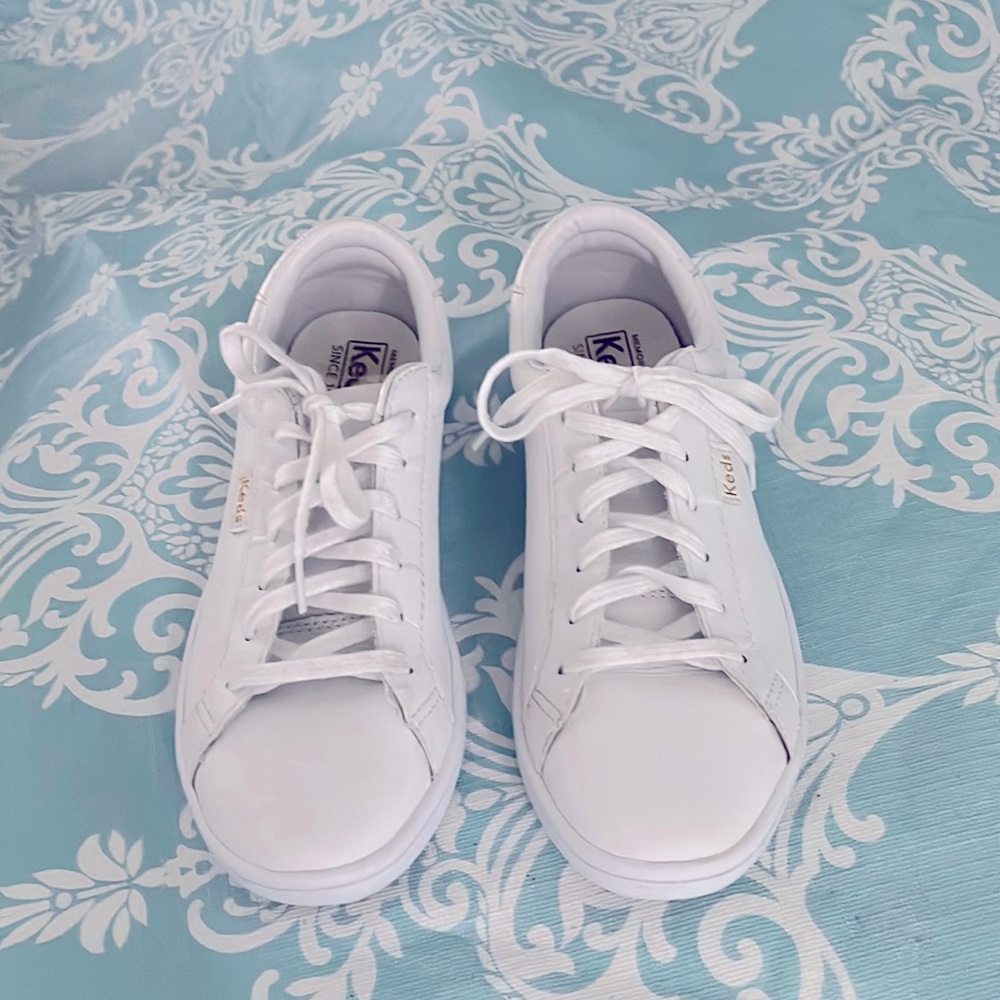 White Leather Keds Tennis Shoes Size 3